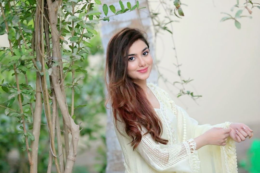 Syeda Tuba Aamir Latest Beautiful Clicks from Eid