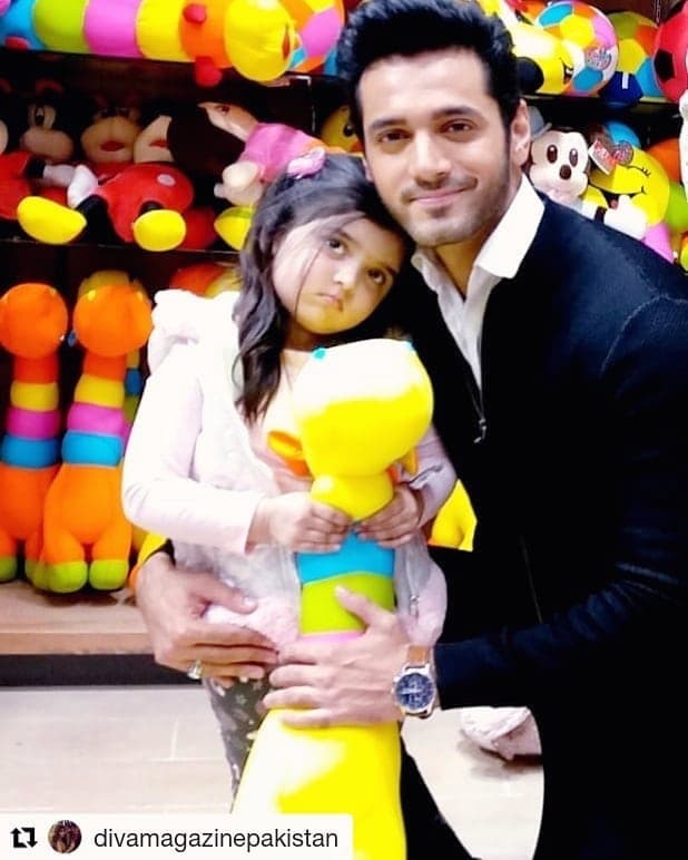 Adorable Pictures of Wahaj Ali with His Daughter