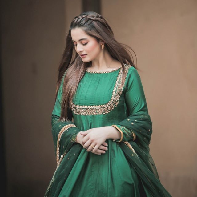 Aiman Khan Looking Gorgeous in Green & Teal Dress