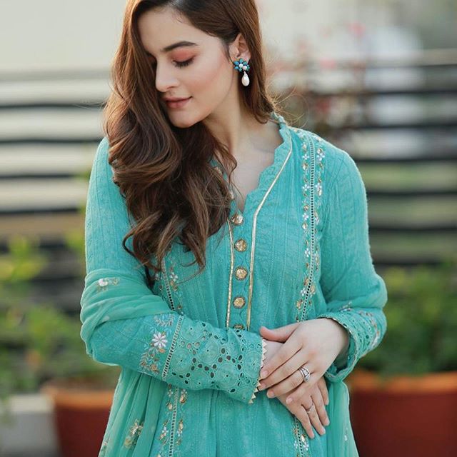 Aiman Khan Looking Gorgeous in Green & Teal Dress