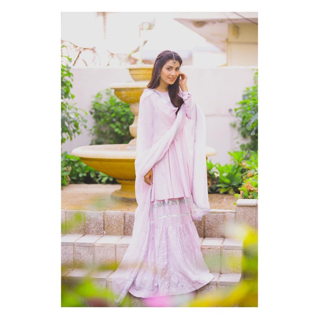 20 Best Dresses Of Ayeza Khan | Reviewit.pk