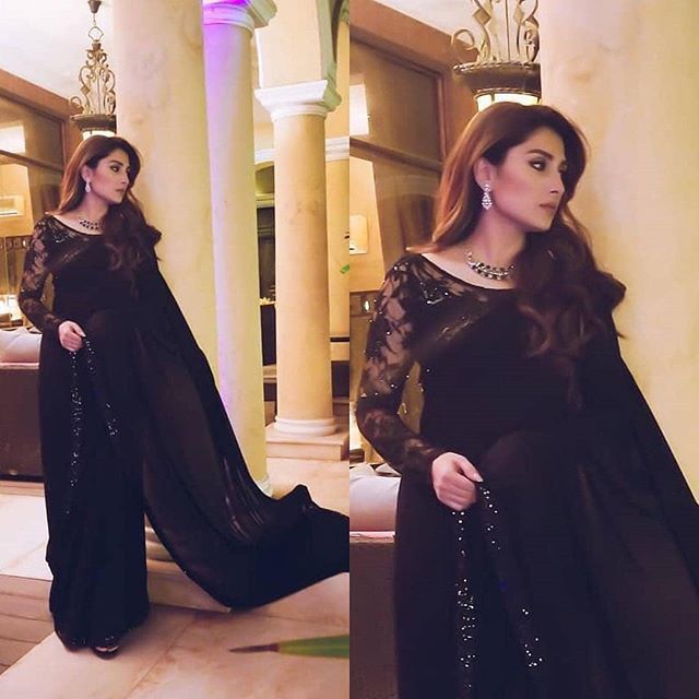 Pakistani Actresses Who Looked Beautiful In A Saree