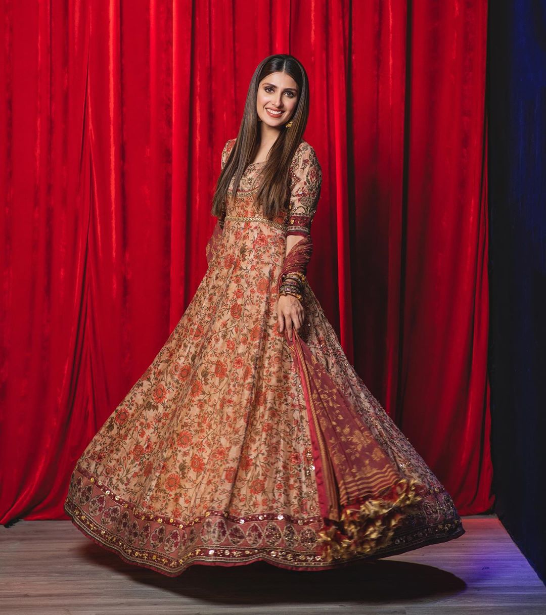 5 Times Ayeza Khan Gave Us True Traditional Fashion Goals
