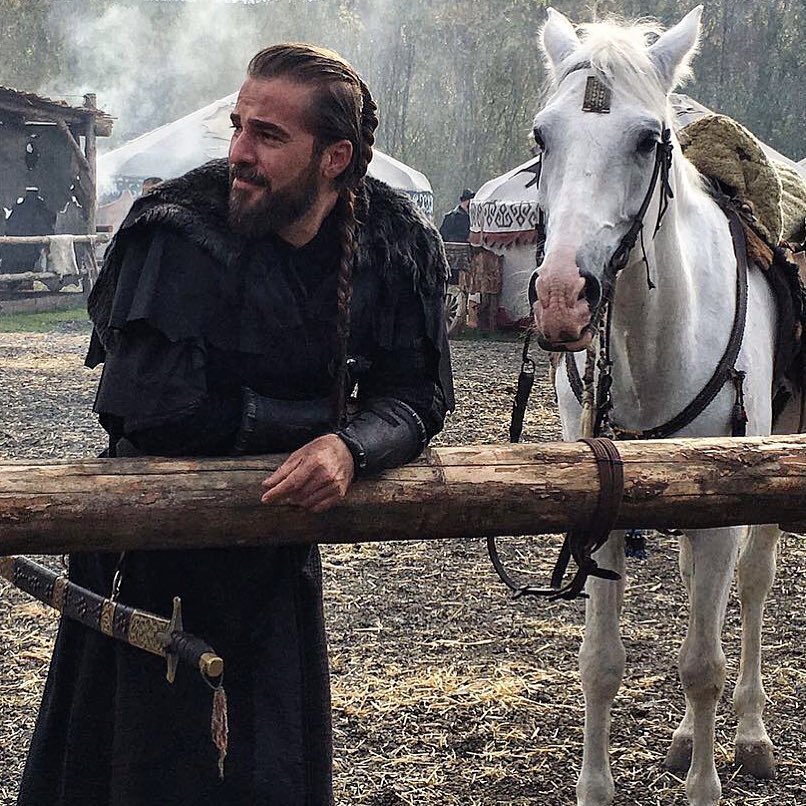 Coolest Pictures of the Ertugrul Star Engin Altan Düzyatan 