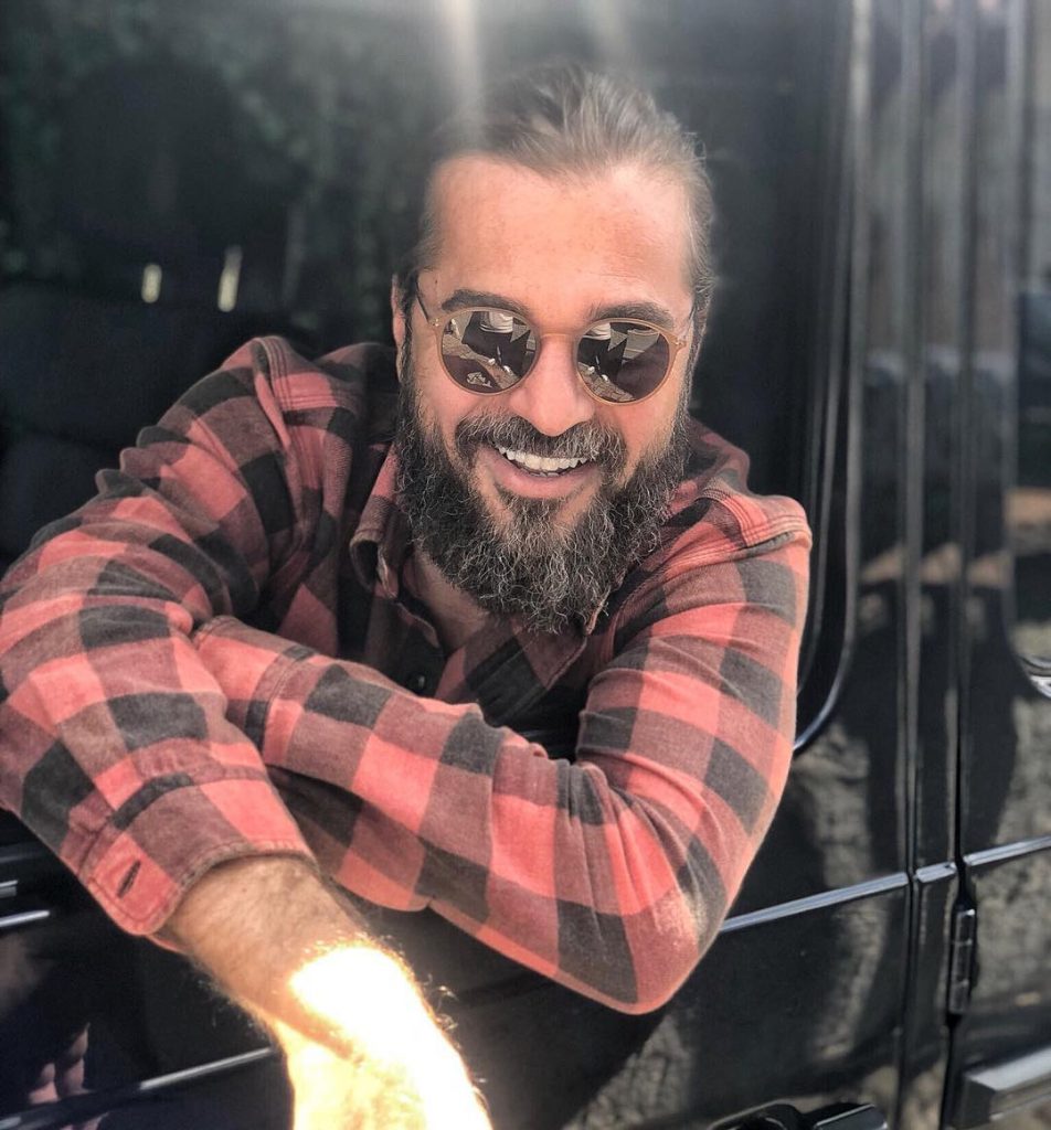 Coolest Pictures of the Ertugrul Star Engin Altan Düzyatan 