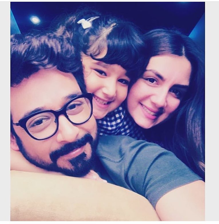 Lovely Pictures of Veteran Actor Faisal Qureshi with His Daughters