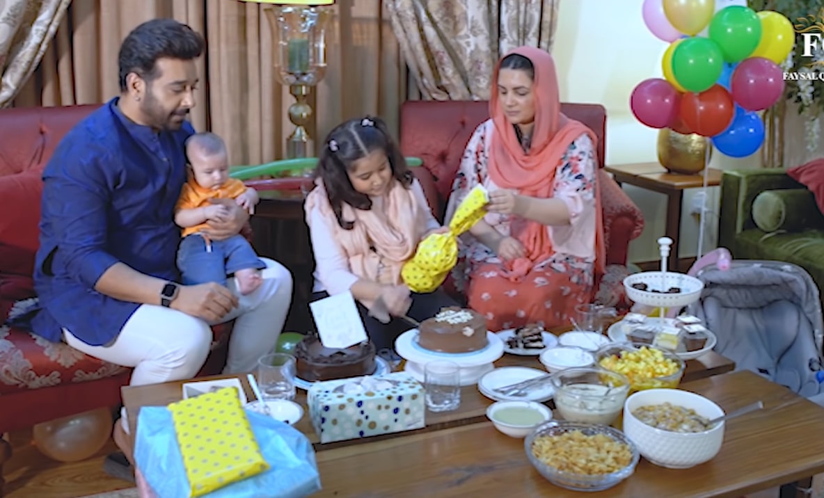 Faysal Qureshi’s Daughter Ayat Qureshi Roza Khushae Pictures