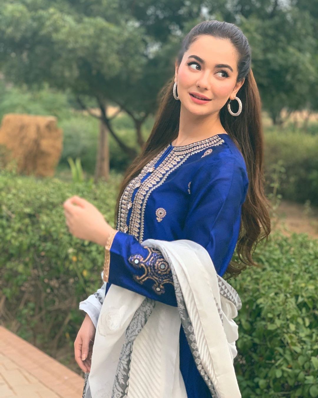 30 Times Hania Aamir Carried the Desi Look Flawlessly! | Reviewit.pk