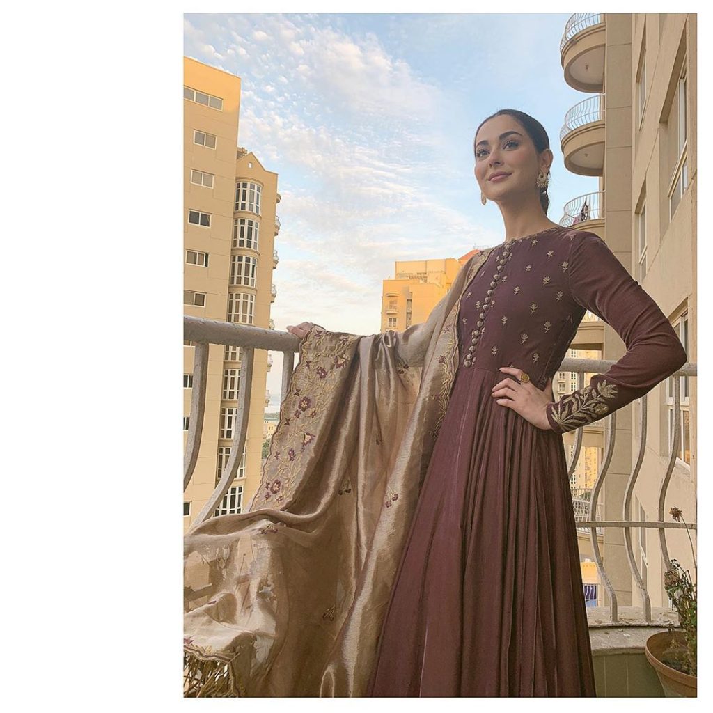 30 Times Hania Aamir Carried the Desi Look Flawlessly!