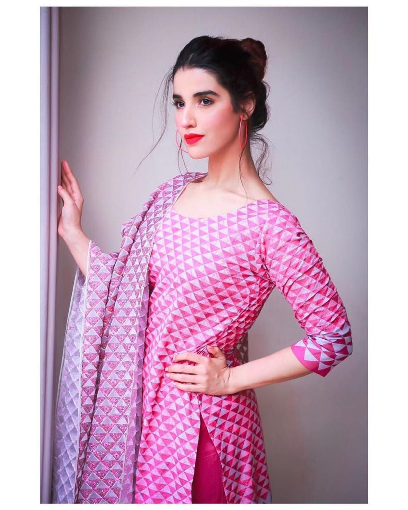 Graceful Eastern Dresses Hareem Farooq Has Ever Carried