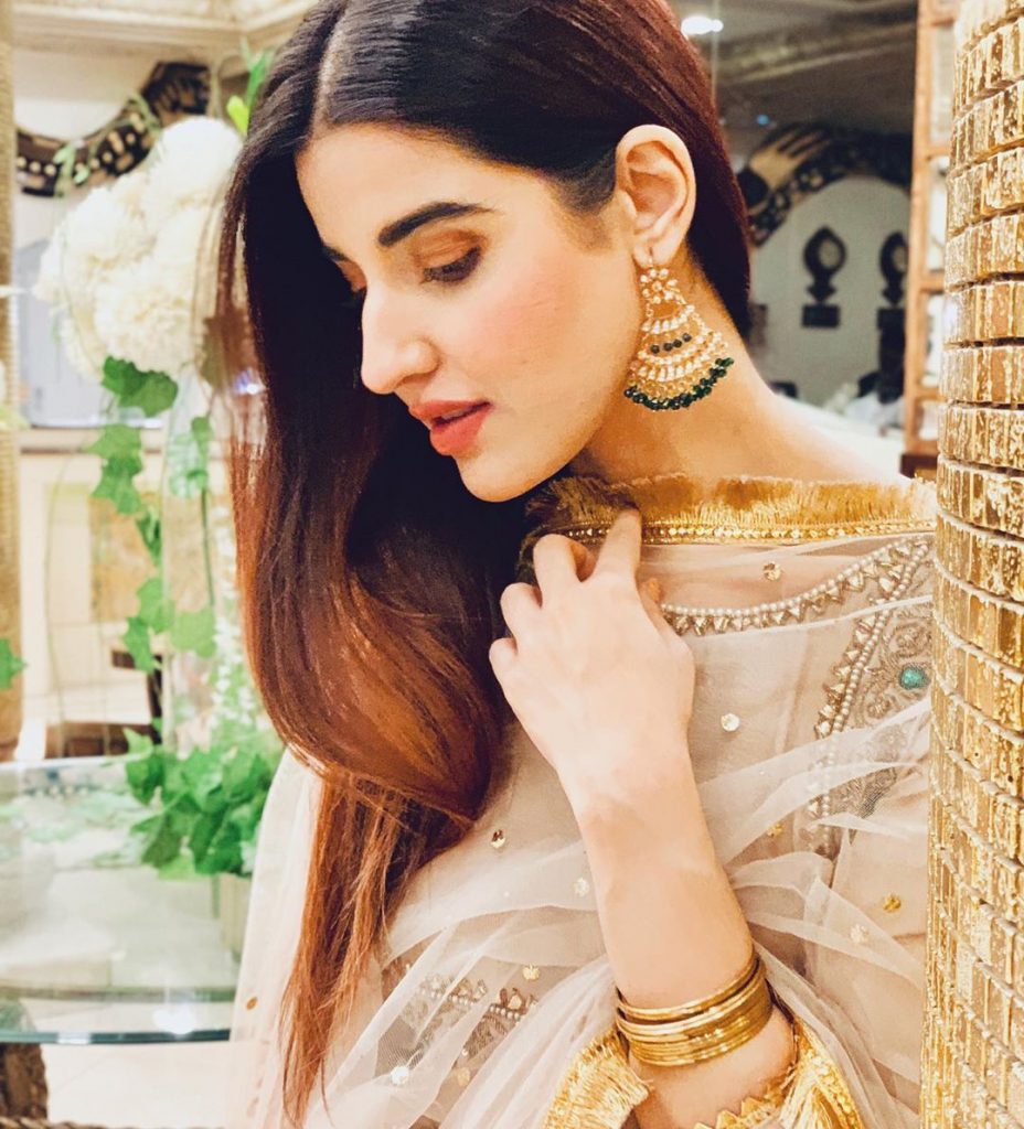 Graceful Eastern Dresses Hareem Farooq Has Ever Carried