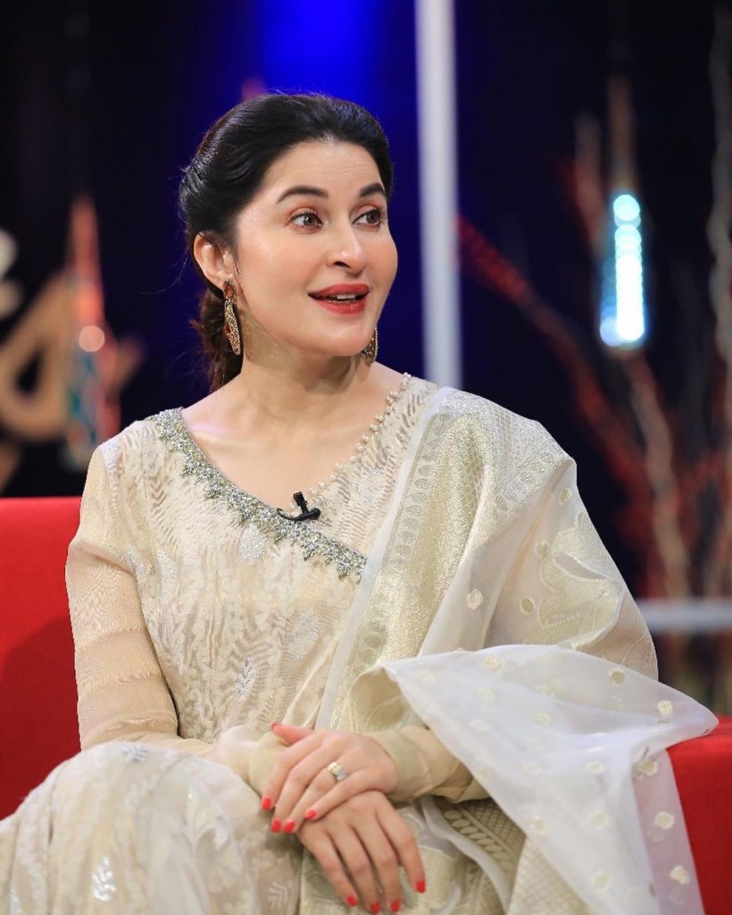 Best Elegant Dresses of Shaista Lodhi