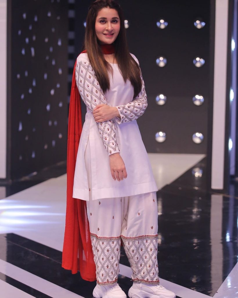 Best Elegant Dresses of Shaista Lodhi