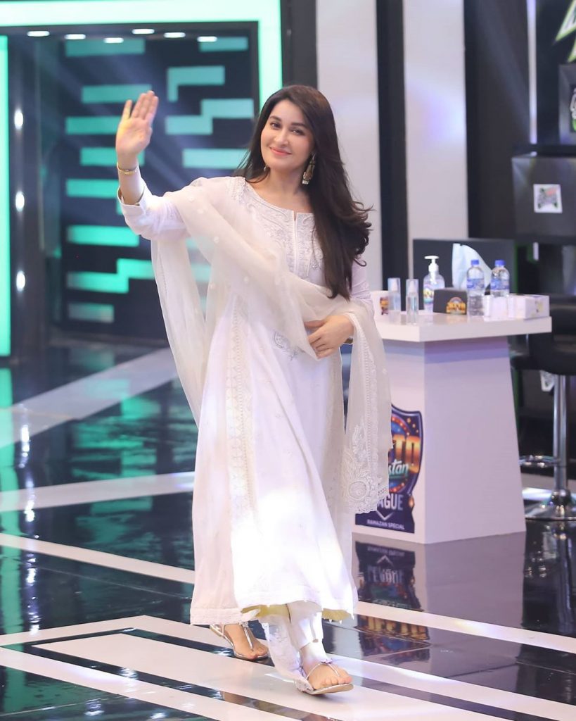 Best Elegant Dresses of Shaista Lodhi