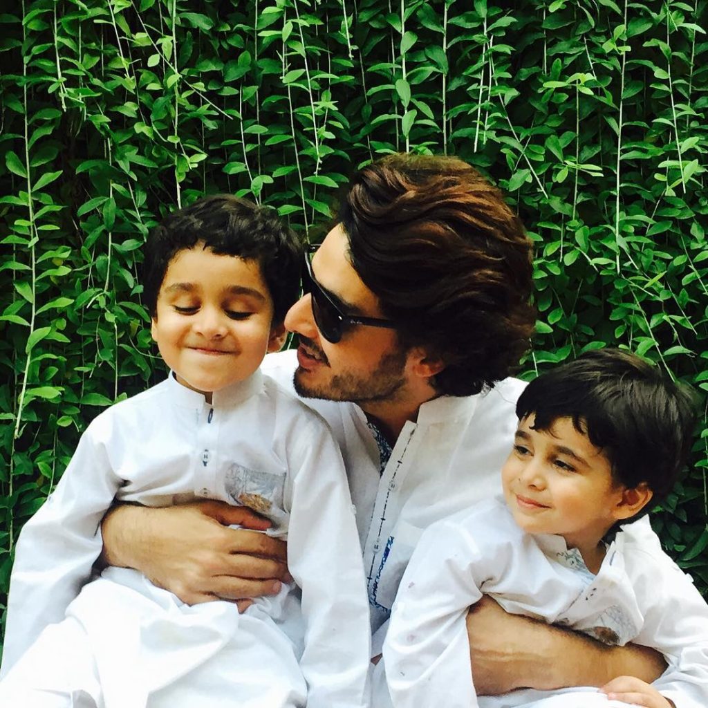 20 Candid Clicks of Ahsan Khan with His Kids