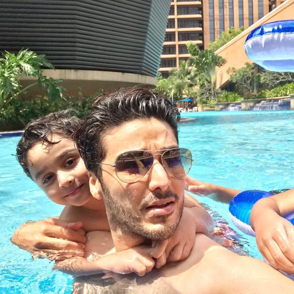 20 Candid Clicks of Ahsan Khan with His Kids