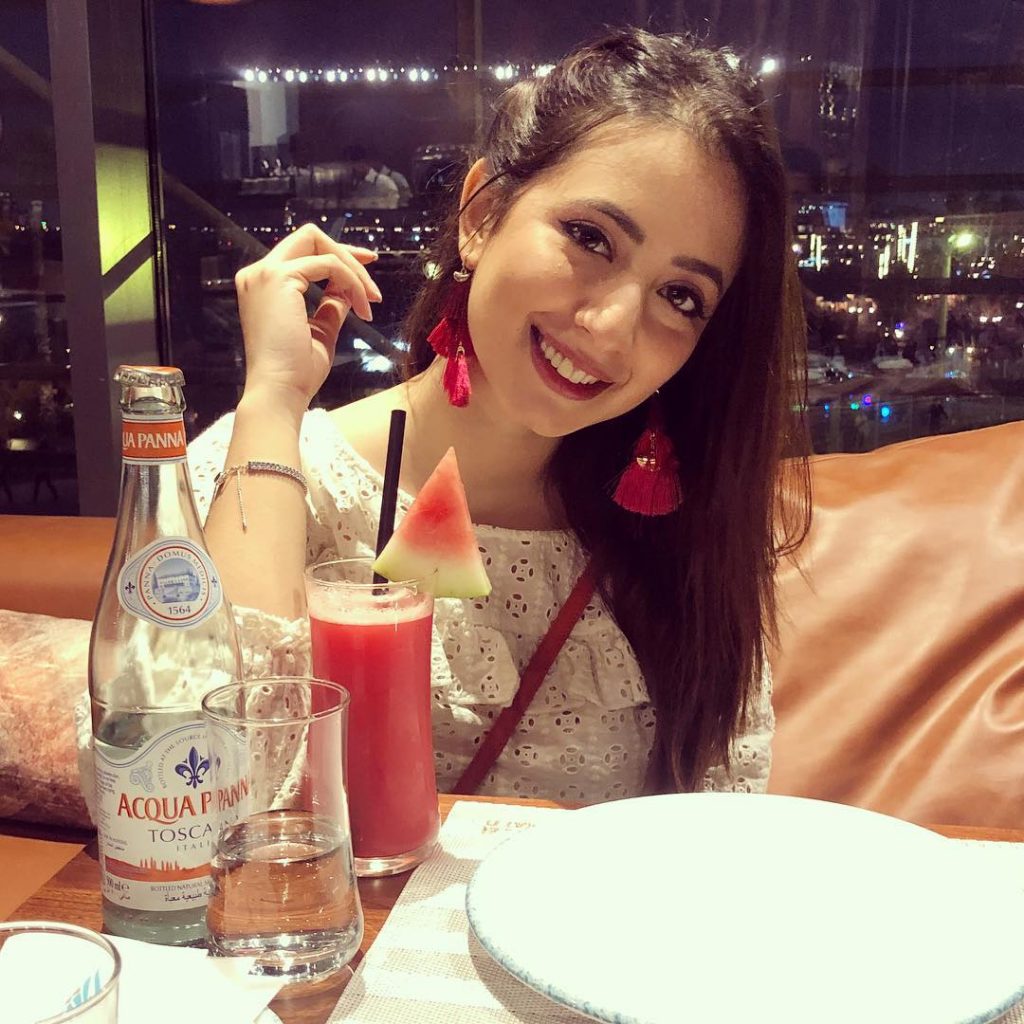 Komal Aziz Khan is an Absolute Food Lover – Here is Why