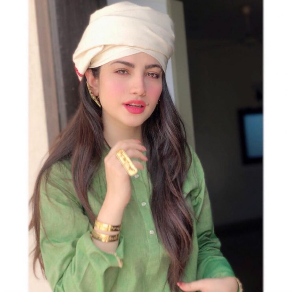 Actress Neelam Muneer Talks About Her Viral Dance Video