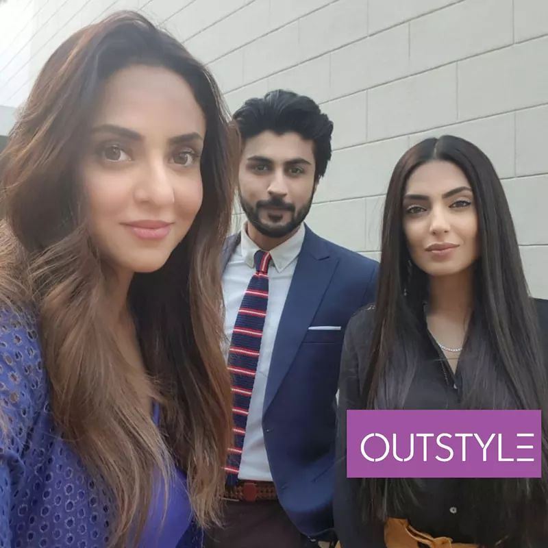 Cute Pictures of Nadia Khan with Friends at Work