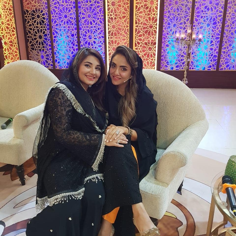 Cute Pictures of Nadia Khan with Friends at Work