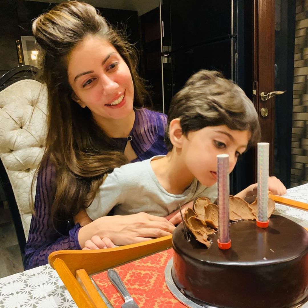 Sadia Faisal Beautiful Latest Pictures with Her Son