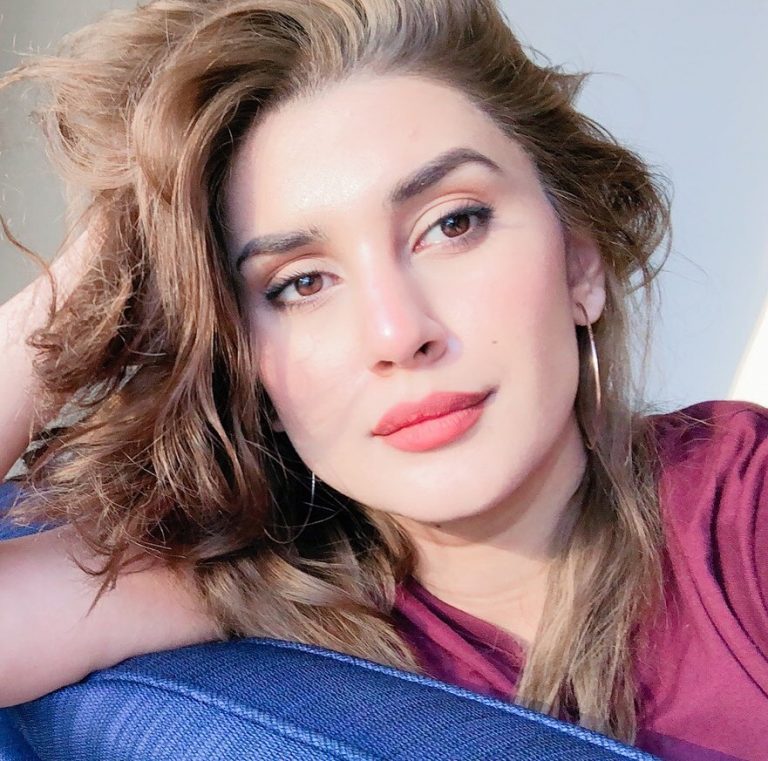 Glorious Morning Pictures of Kubra Khan – The Diva