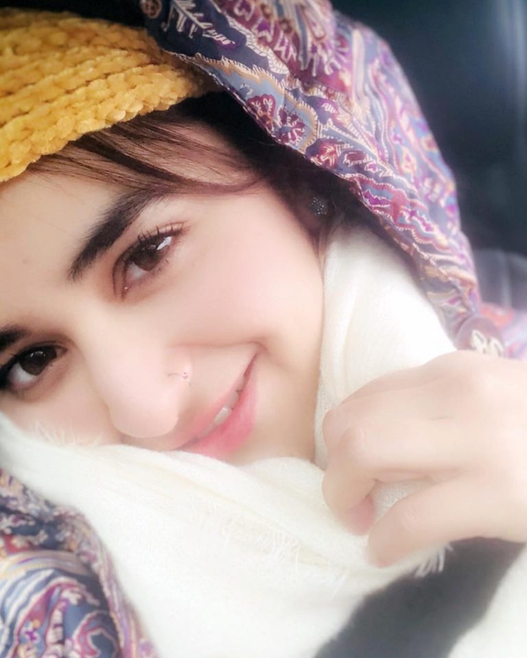 Unseen Pictures of Yumna Zaidi in Dupatta
