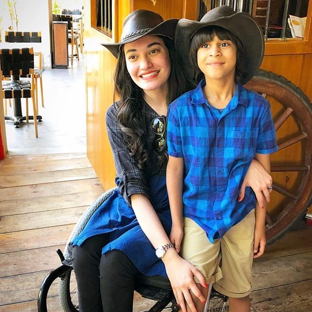 Unseen Pictures of Muniba Mazar with Her Son