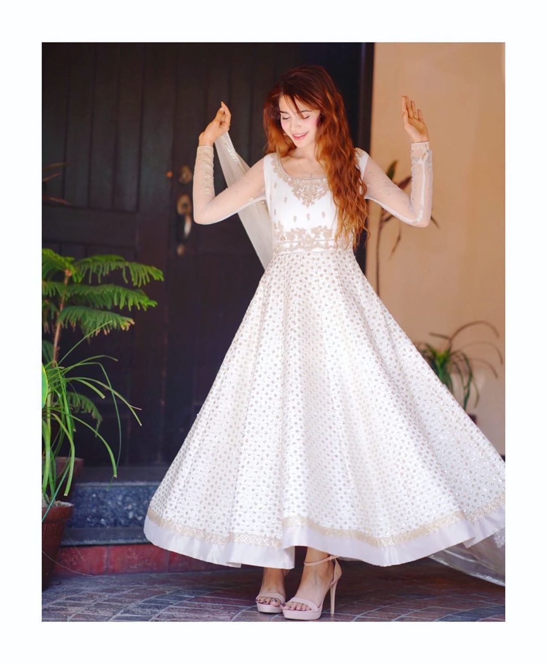 Aima Baig is Looking Gorgeous in this Beautiful White Dress