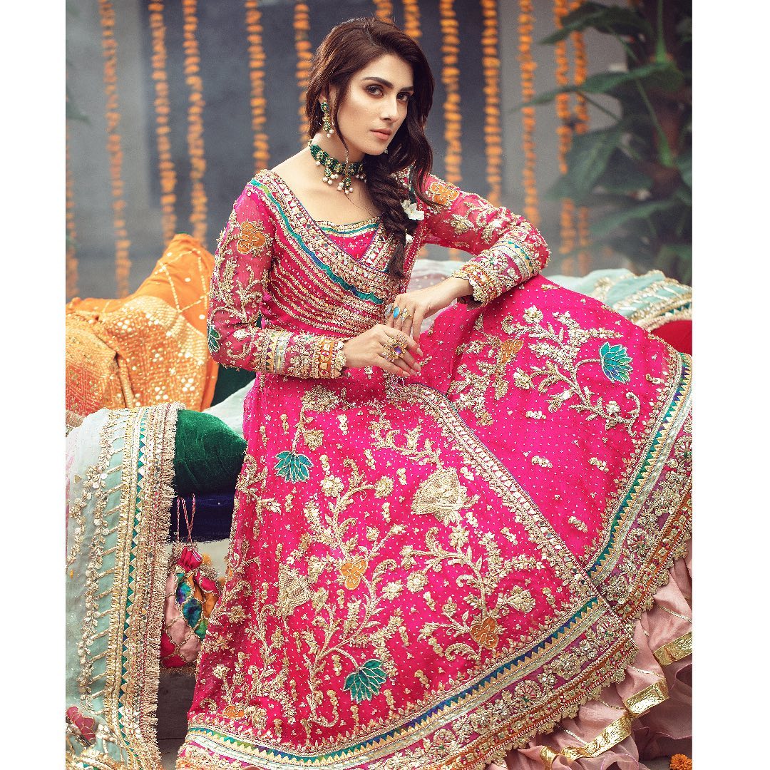 Ayeza Khan Beautiful Latest Bridal Photo Shoot for Warda Qutub Khan