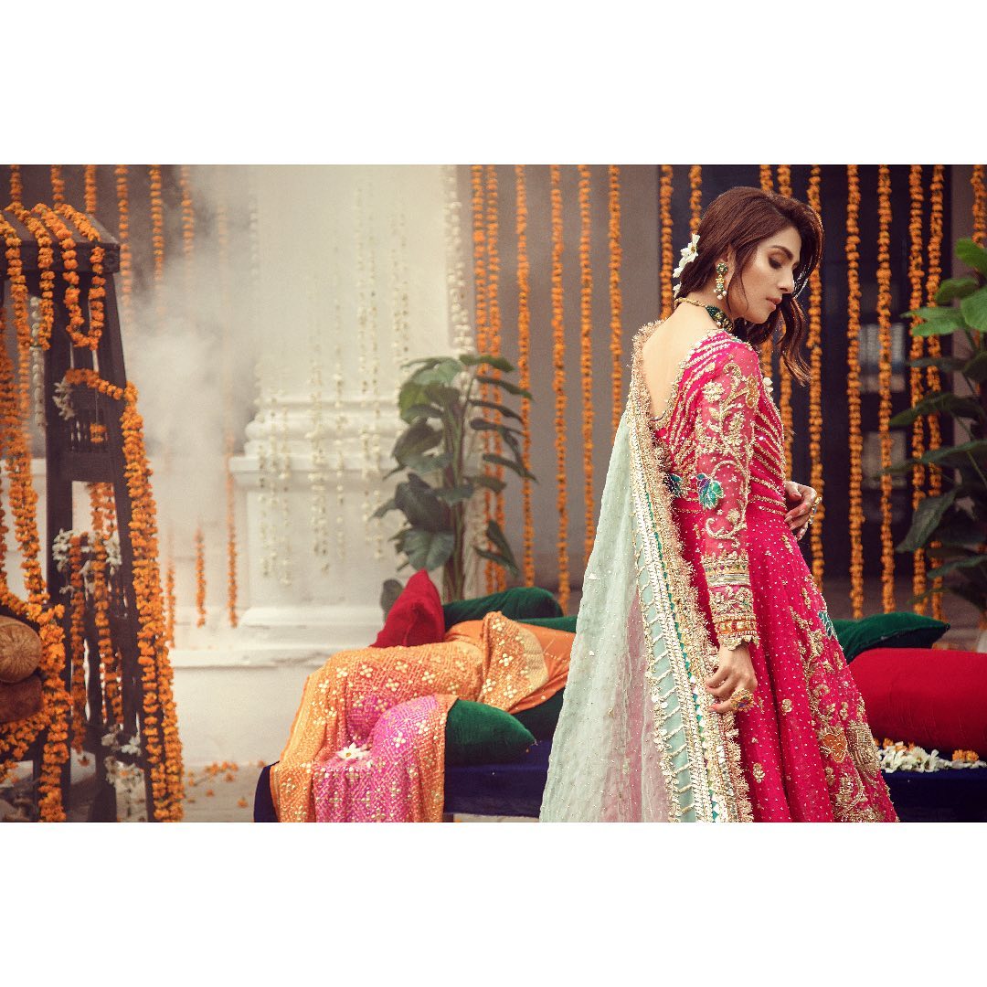 Ayeza Khan Beautiful Latest Bridal Photo Shoot for Warda Qutub Khan