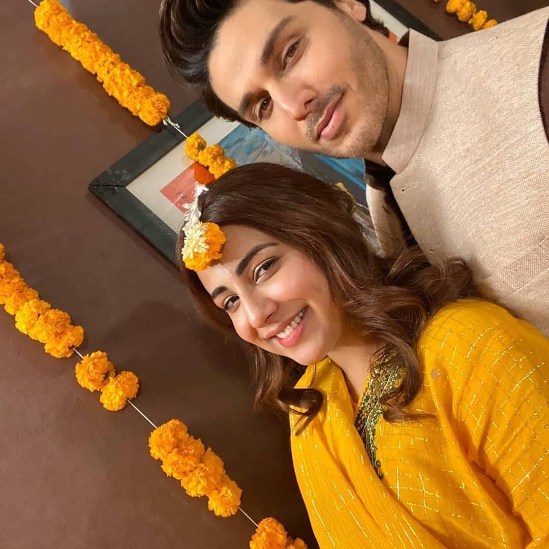 BTS Pictures of Ahsan Khan, Hina Altaf and Ushna Shah Drama ”Bandhay Ek Dour Se”