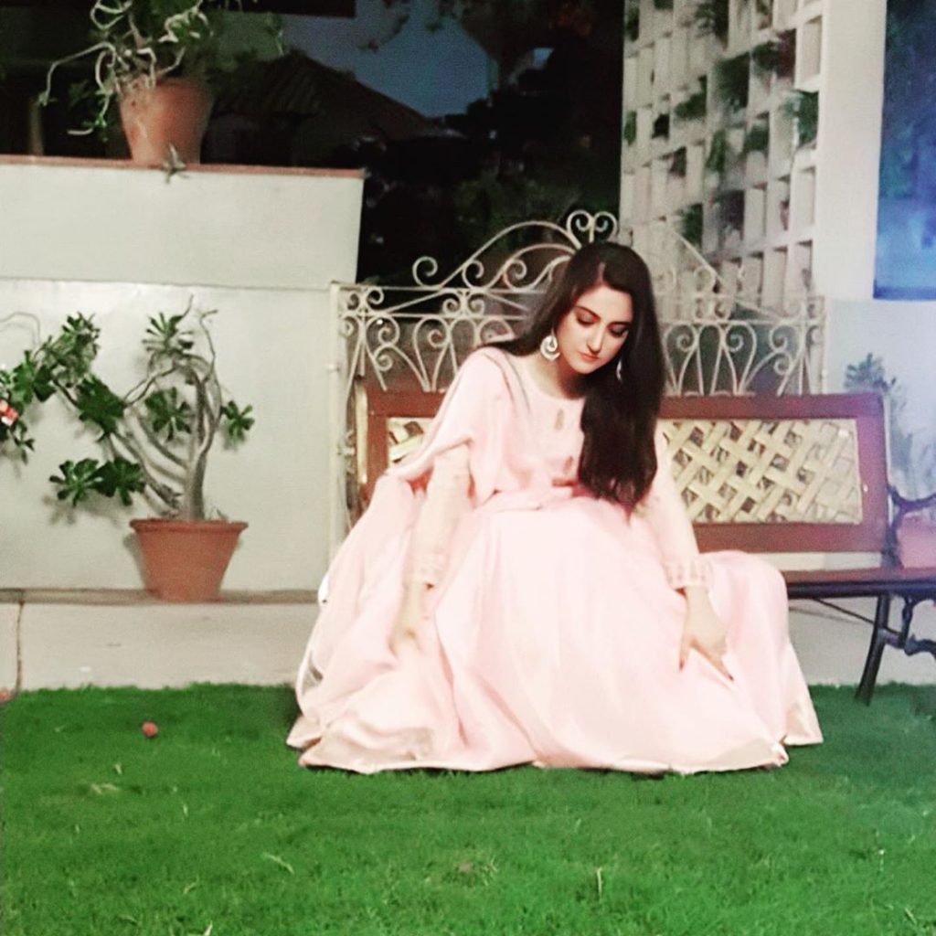 Actresses Hiba Bukhari and Laiba Khan Clicks from the Sets of Drama Tarap