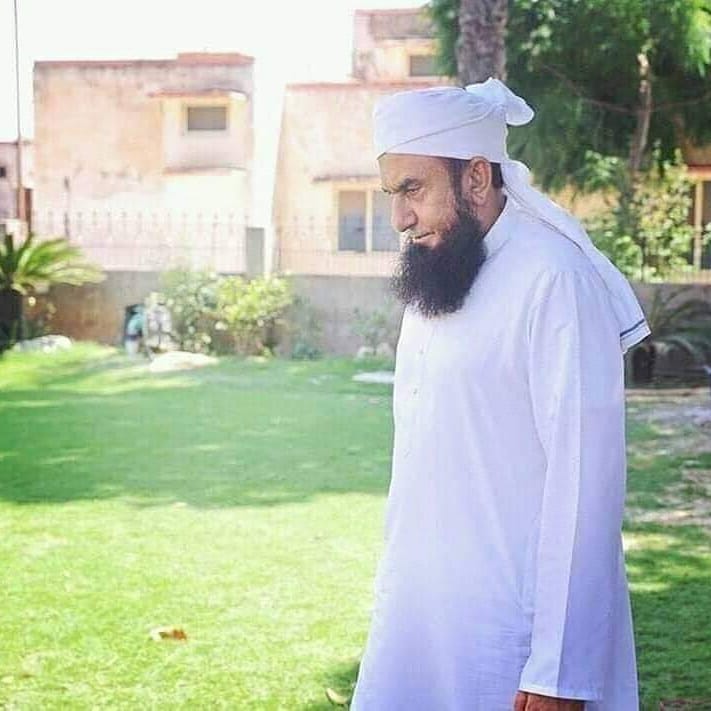 Maulana Tariq Jameel Informs About Health Condition