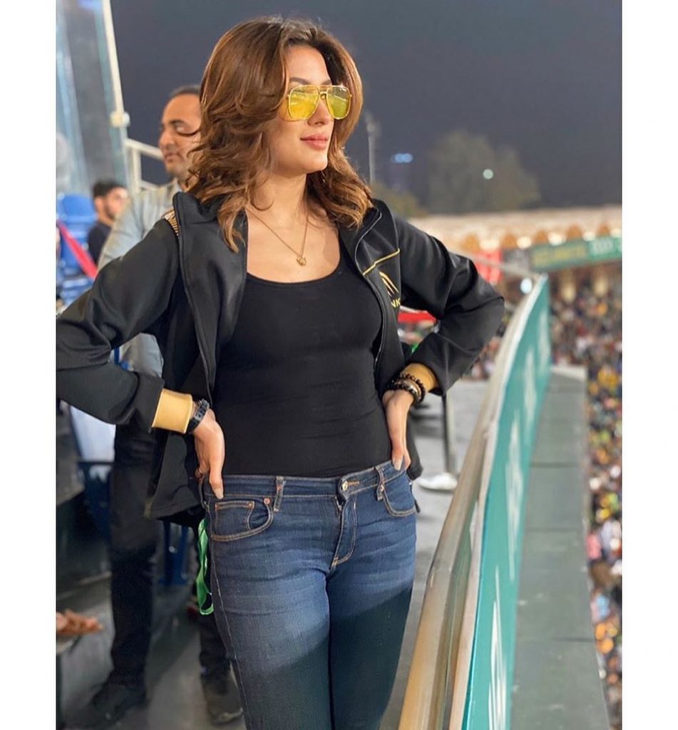 Actress Mehwish Hayat's Future Plan To Join Politics