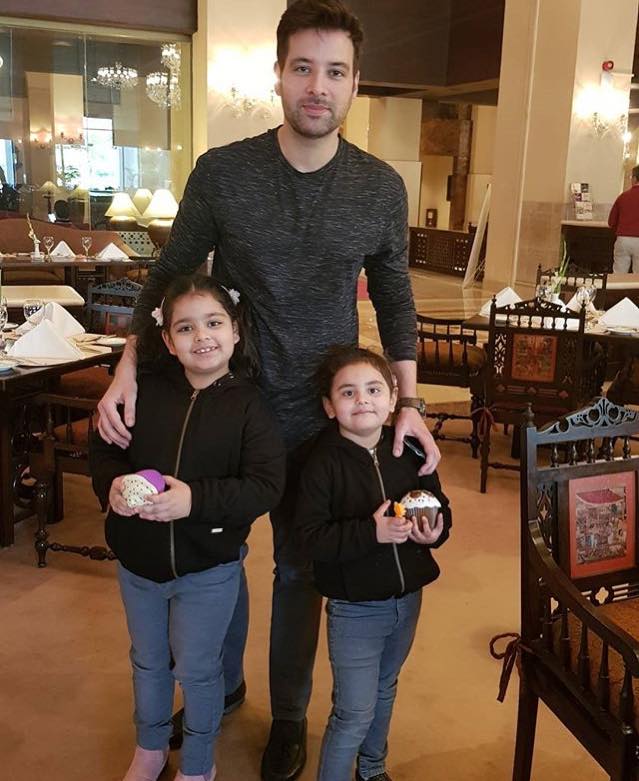 Mikaal Zulfiqar Beautiful Clicks with his Family