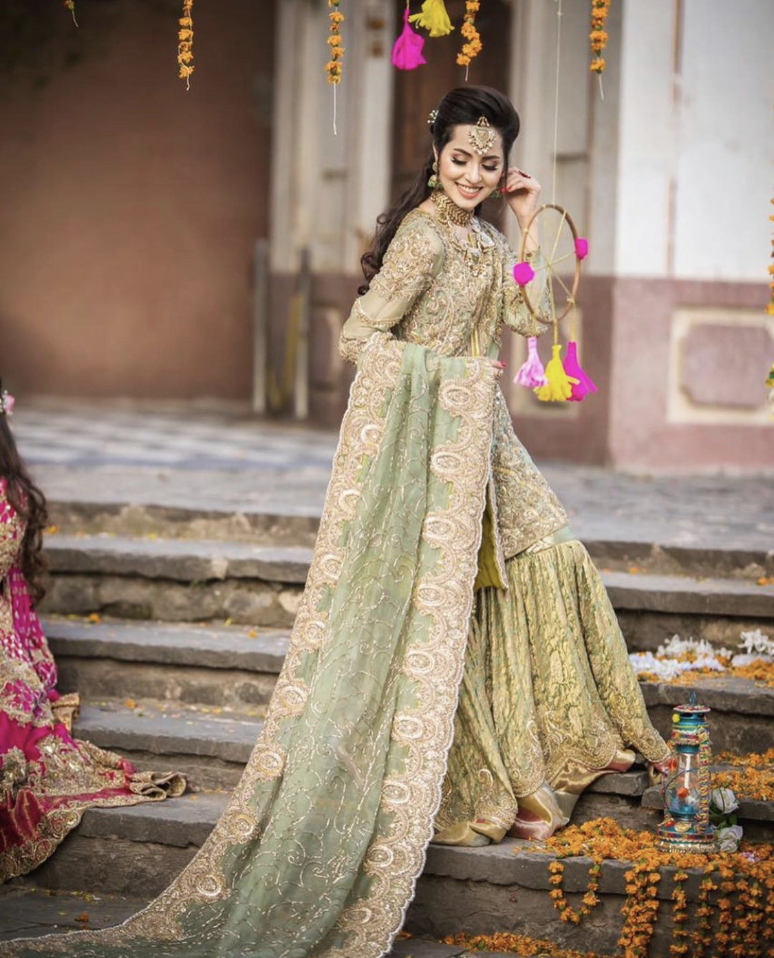 Nimra Khan Look Gorgeous In Bridal Photoshoot | Reviewit.pk