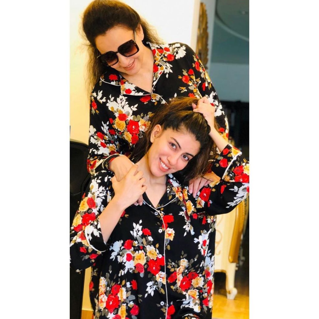 Saba Faisal And Daughter's Adorable Pictures