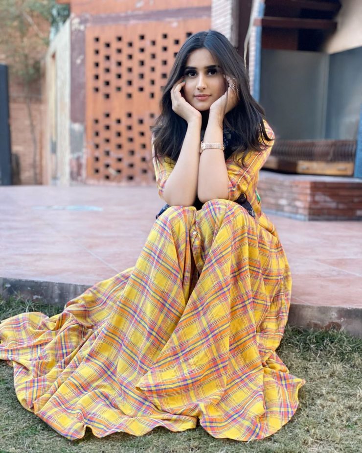 TikToker Alishbah Anjum Didn t Like Ayeza Khan s Acting Reviewit pk TikToker Alishbah Anjum Didn t Like Ayeza Khan s Acting Reviewit pk