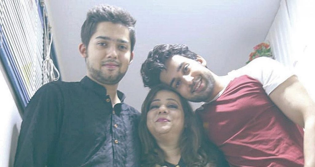 Unseen Pictures of Bilal Abbas with His Siblings