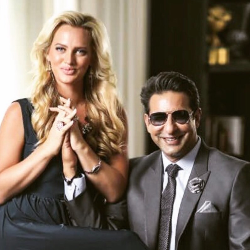 Waseem Akram, Shaniera Akram's Memorable Clip From Kapil Show