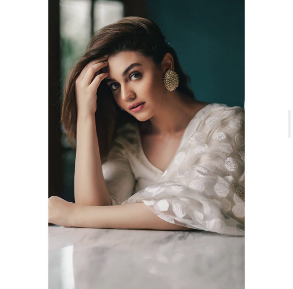 Zara Noor Abbas Looking Ravishing In Photo shoot For SFK Bridals