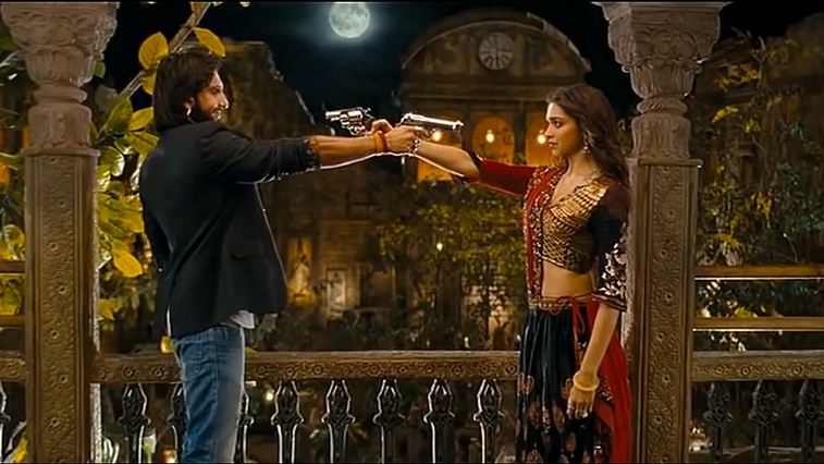 Sonya Hussyn's Latest Getup From Video Song Looks Inspired From Ram Leela's Deepika