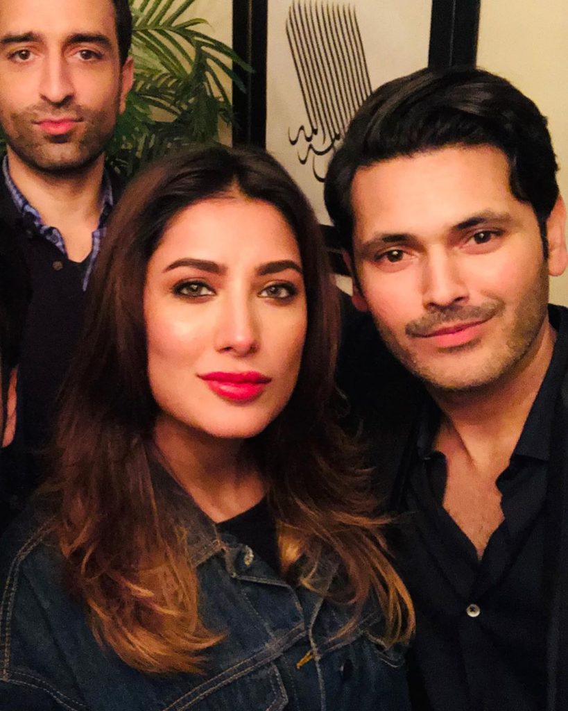 Lovely Pictures of Fahad Mirza with His Family