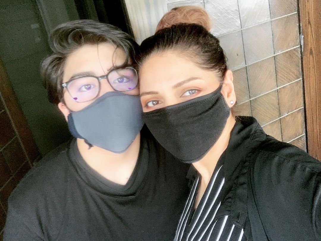 Hadiqa Kiani Latest Beautiful Clicks with her Son