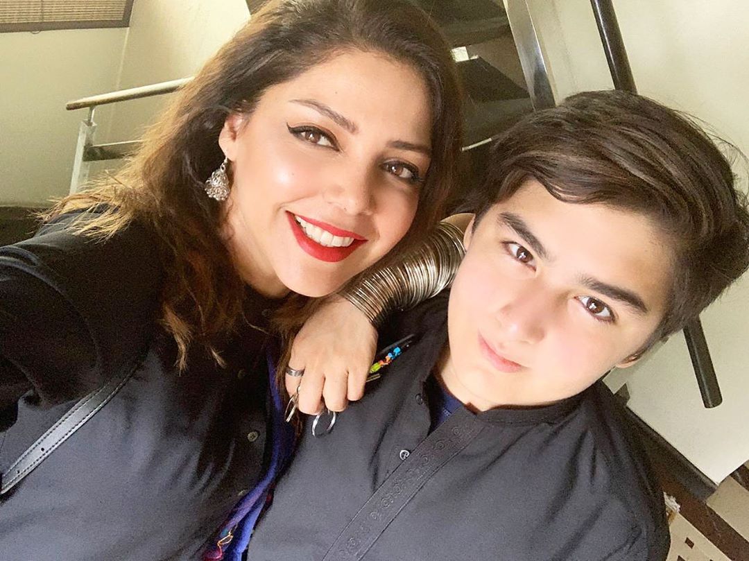 Hadiqa Kiani Latest Beautiful Clicks with her Son