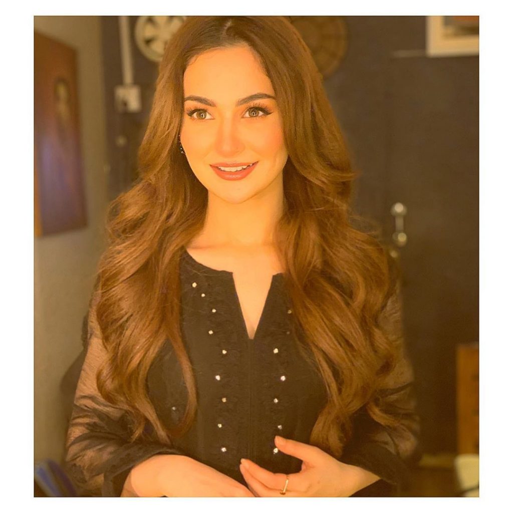 Glowing Pictures of the Gorgeous Hania Aamir