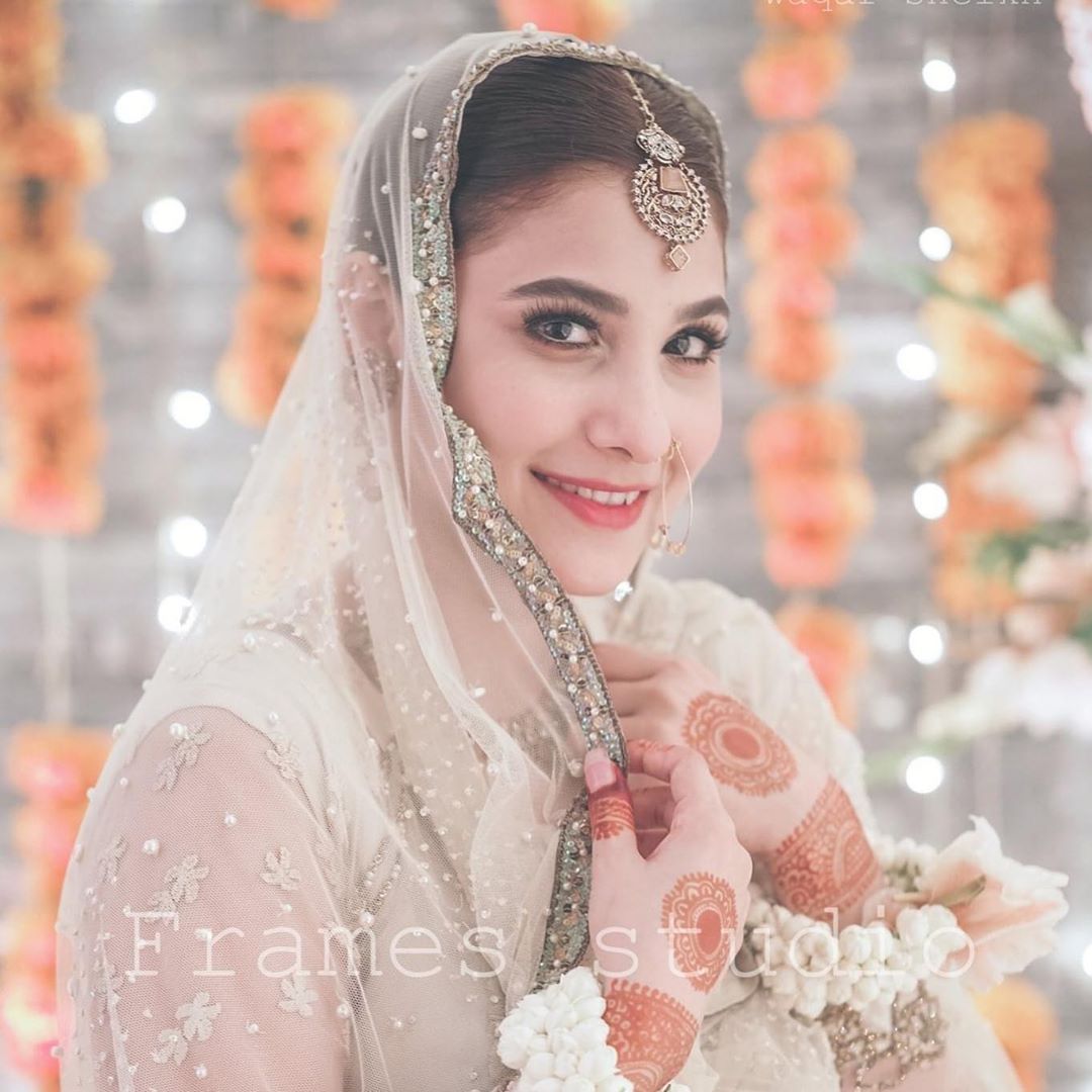 New Beautiful Clicks from Hina Altaf Wedding Reviewit.pk