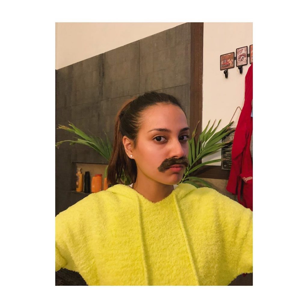 Casual Look of Iqra Aziz is Just Too Cute