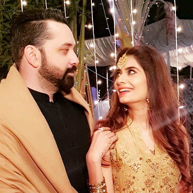 Stunning Pictures of Madiha Iftikhar With Husband